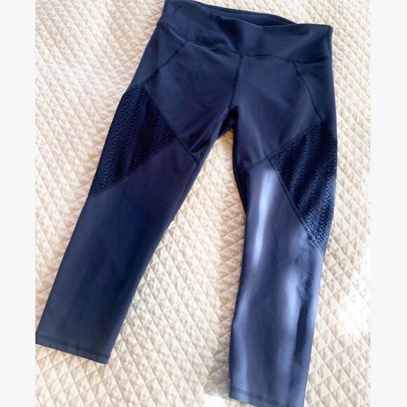 Fabletics Navy mesh leggings - Picture 4 of 4